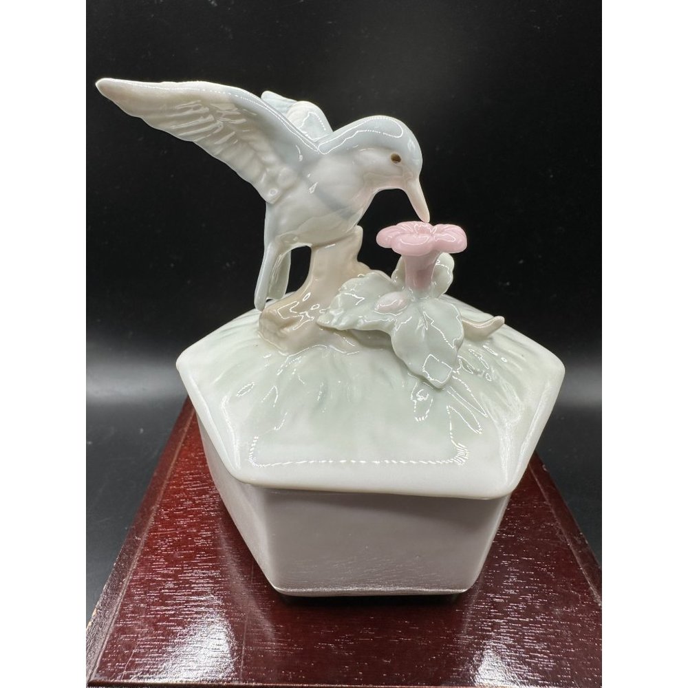 Vintage George Good Porcelain Hexagon Trinket Dish Box With Hummingbird Lid